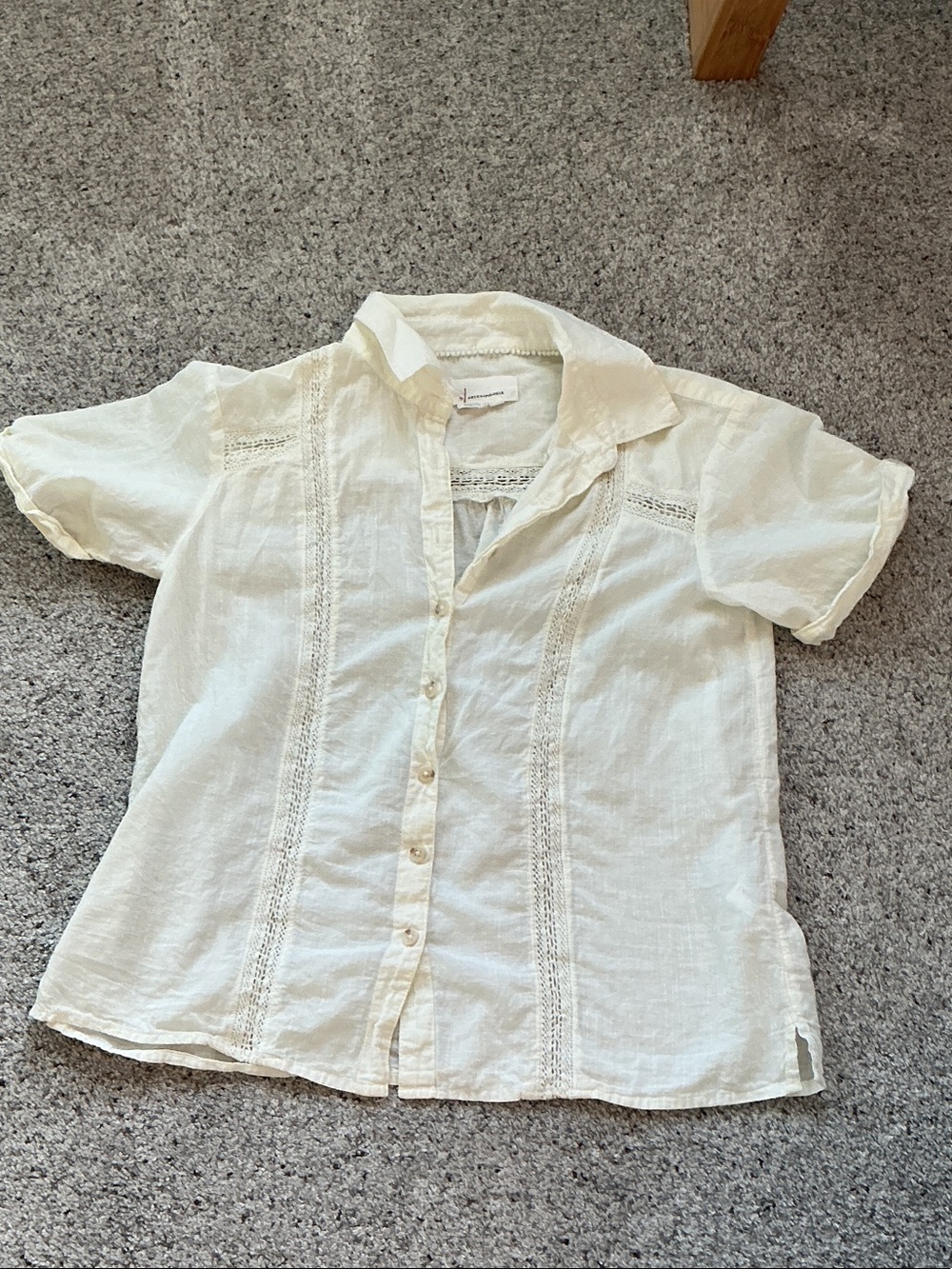 Anthropologie Eyelet Button-Front Short Sleeve Shirt ~ Cream - Picture 2 of 9